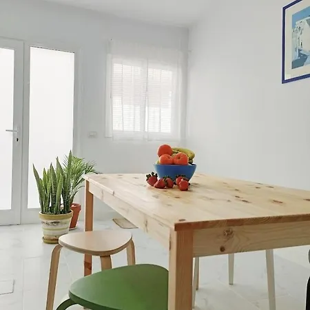 Bonito Estudio Con Wifi Y Zona De Barbacoa * La Listada