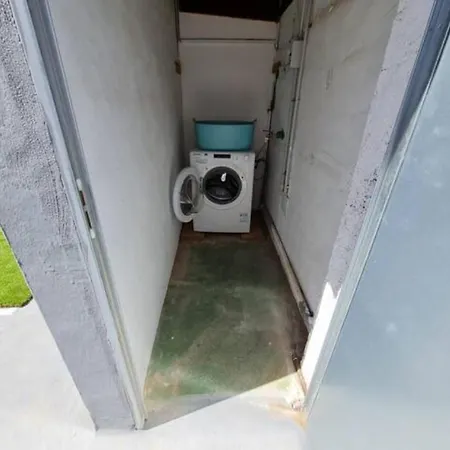 Apartamento Bonito Estudio Con Wifi Y Zona De Barbacoa *